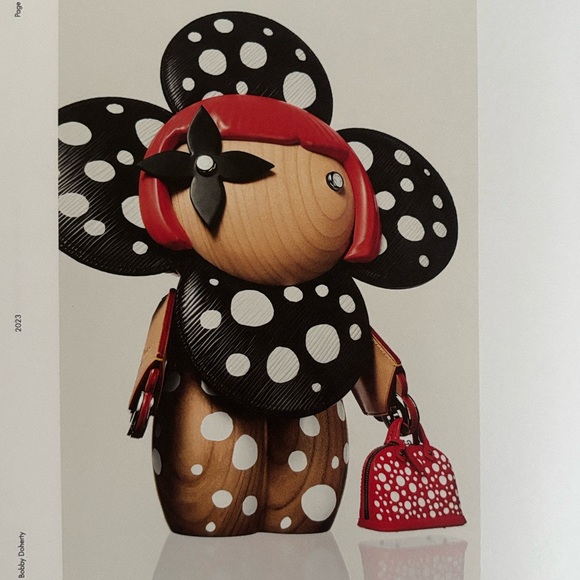 Louis Vuitton Yayoi Kusama Art Book Coffee Table Home Decor Rizzoli New York NEW - Picture 4 of 17